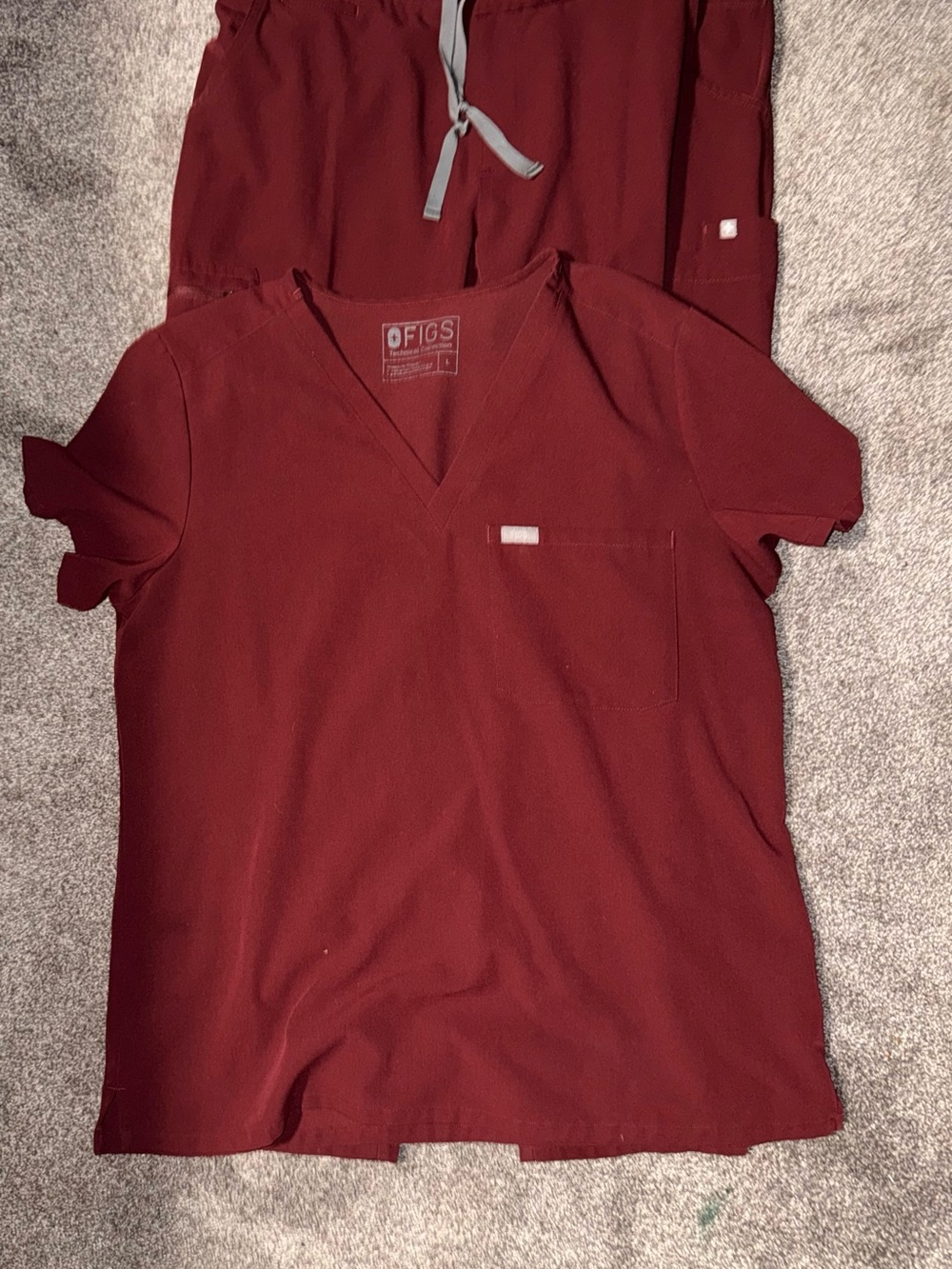 FIGS Women's V-Neck Scrub Set in Burgundy